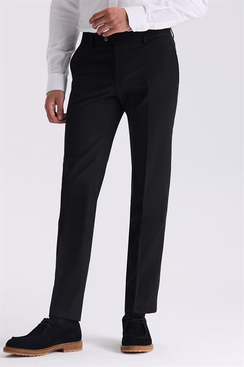 Siyah Slim Fit Kumaş Pantolon