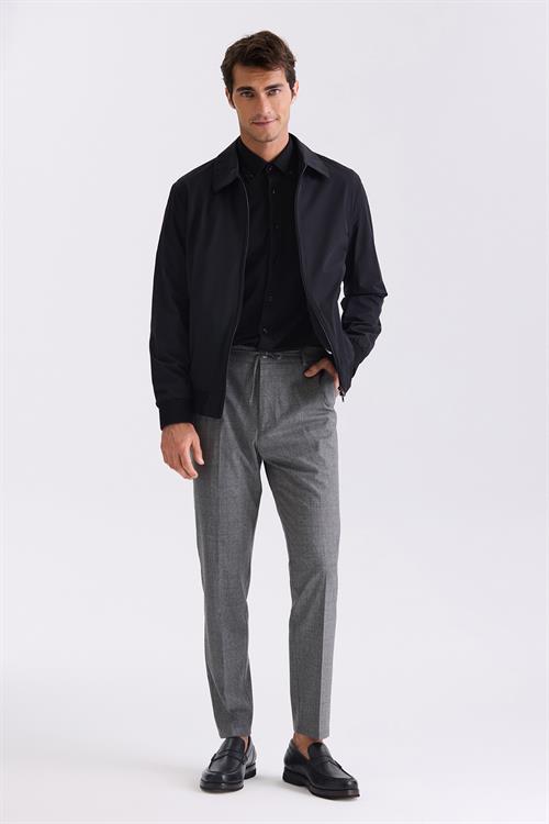 Siyah Comfort Fit Bebe Yaka Mevsimlik Mont