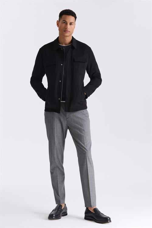 Siyah Comfort Fit Bebe Yaka Mevsimlik Mont