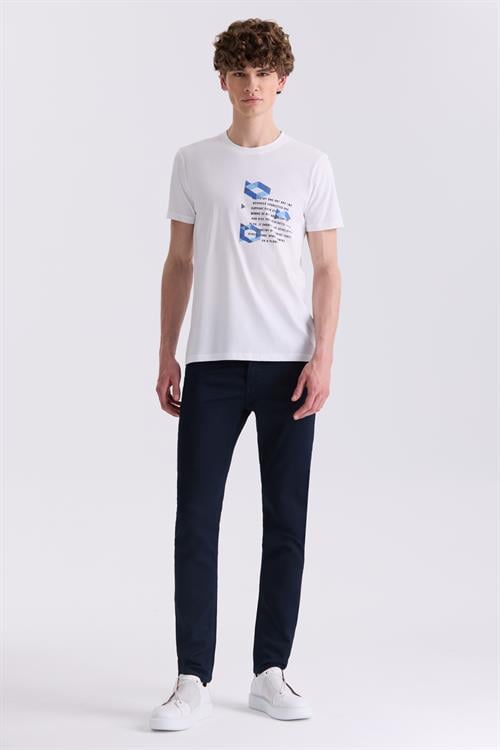 Beyaz Slim Fit Bisiklet Yaka T-Shirt