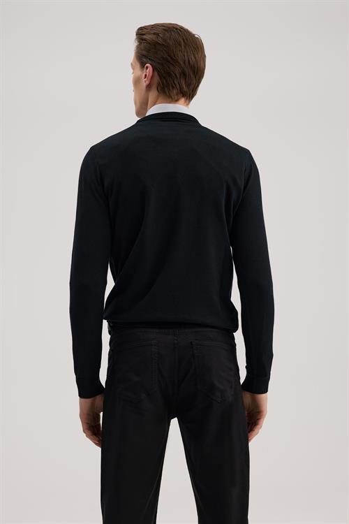 Siyah Slim Fit Desenli Bisiklet Yaka Triko