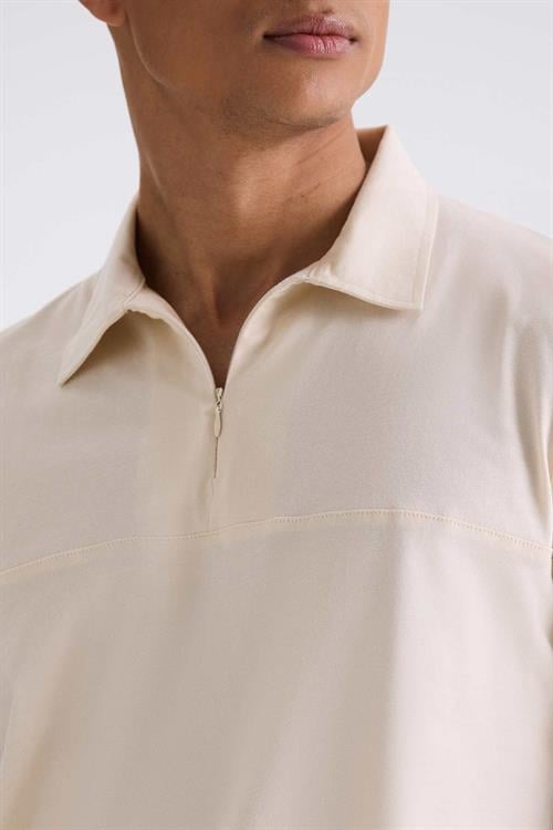 Bej Slim Fit Fermuarlı Polo Yaka T-Shirt