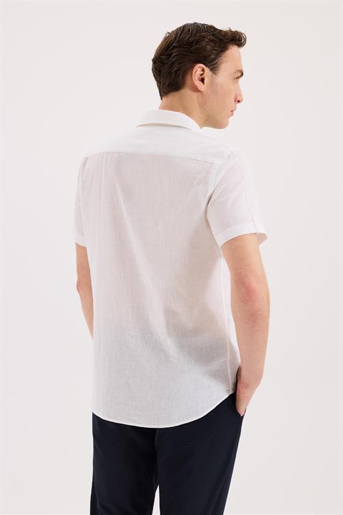 Beyaz Rahat Kalıp - Comfort Fit Gömlek Klasik Yaka