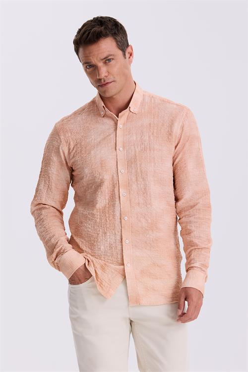 Turuncu Comfort Fit Gofre Kumaş Düğmeli Yaka Desenli Gömlek