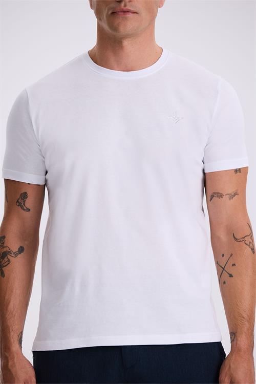 Beyaz %100 Pamuk Slim Fit Bisiklet Yaka Basic T-Shirt