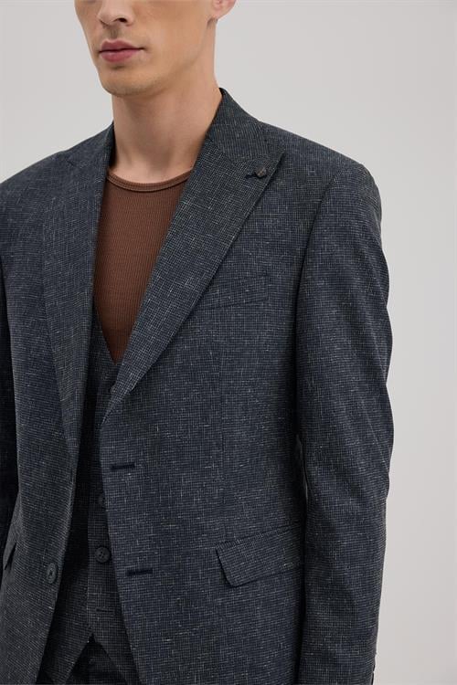 Lacivert Dar Kalıp - Slim Fit Takım Elbise Sivri Yaka