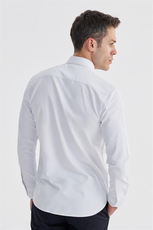 Beyaz Slim Fit Üstten Düğmeli Yaka Desenli Pamuklu Gömlek