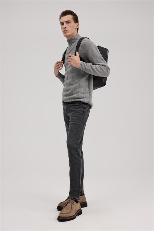 Gri Slim Fit Tam Balıkçı Yaka  Desenli  Triko Kazak