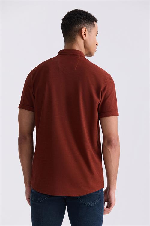 Tarçın Slim Fit Gömlek Yaka Düğmeli T-Shirt