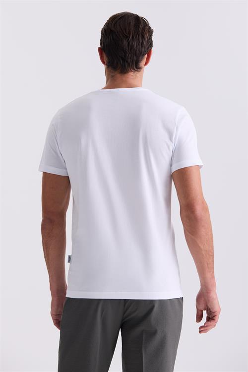 Beyaz Slim Fit Bisiklet Yaka T-Shirt