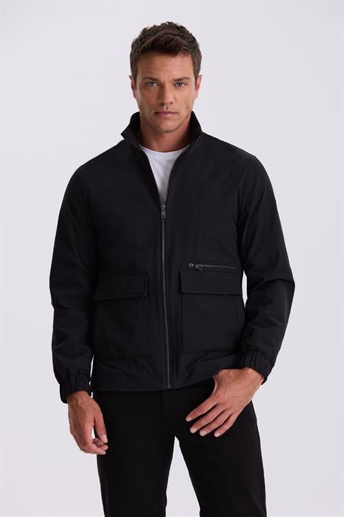 Siyah Comfort Fit Dik Yaka Mevsimlik Mont