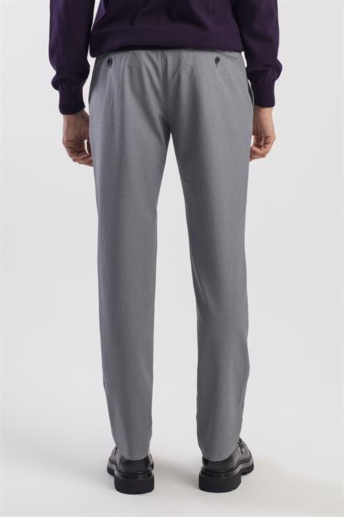 Gri Comfort Fit Çift Cep Kapaklı Pileli Yan Cep Pantolon