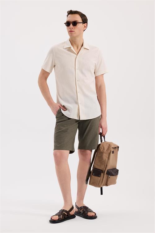 Krem Rahat Kalıp - Comfort Fit Gömlek Klasik Yaka