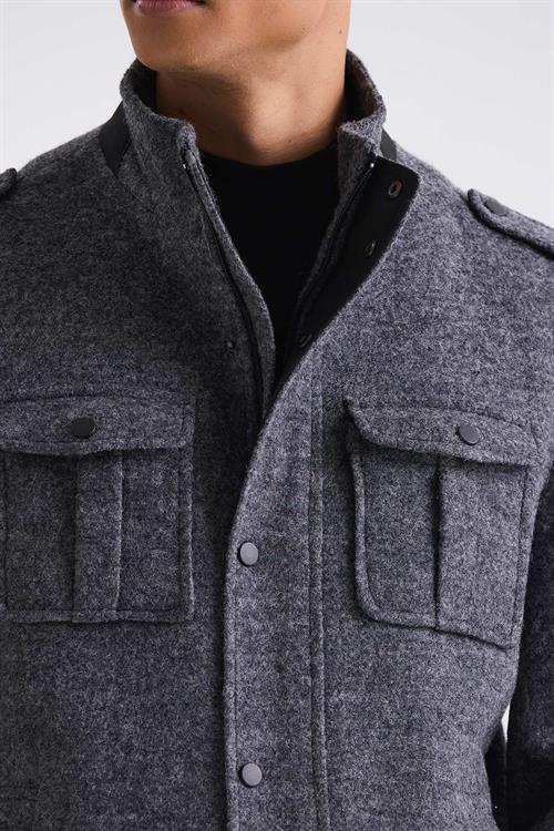 Antrasit Slim Fit Hakim Yaka Apoletli Desenli Spor Kaşe Kaban