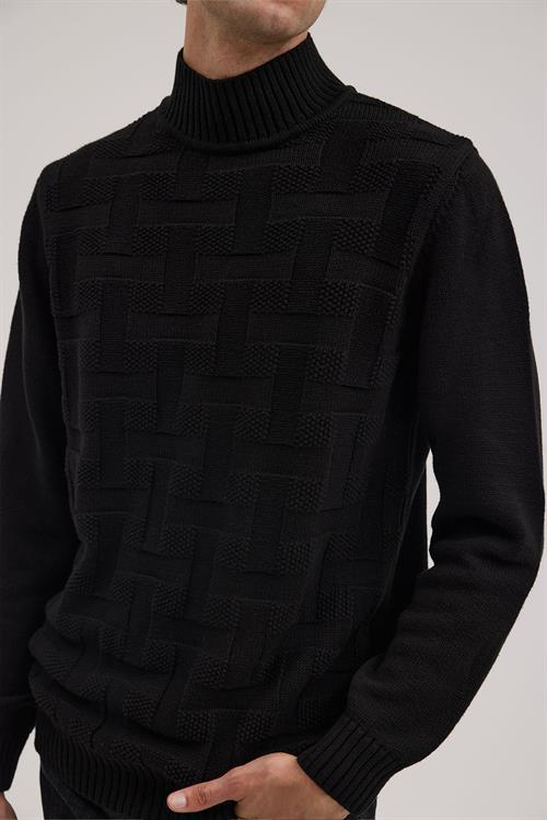 Dar Kalıp - Slim Fit Triko Yarım Balıkçı Yaka