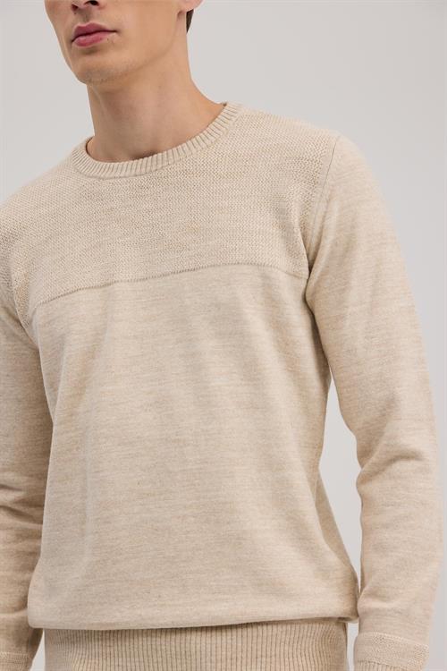 Bej Slim Fit Bisiklet Yaka Triko