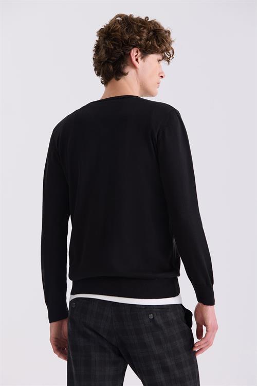 Siyah Slim Fit V Yaka Triko Kazak