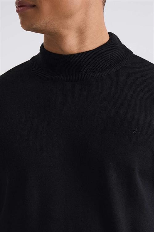 Siyah Slim Fit Yarım Balıkçı Triko Kazak