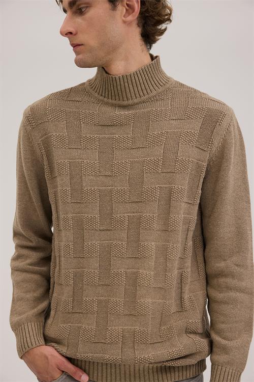 Dar Kalıp - Slim Fit Triko Yarım Balıkçı Yaka