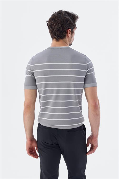 Dar Kalıp - Slim Fit Serili T-Shirt-Jakamen  Bisiklet Yaka  Serili