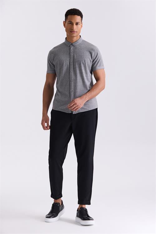 Siyah Slim Fit Gömlek Yaka Düğmeli T-Shirt