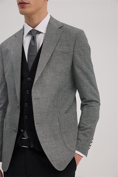 Siyah Dar Kalıp - Slim Fit Takım Elbise Sivri Yaka