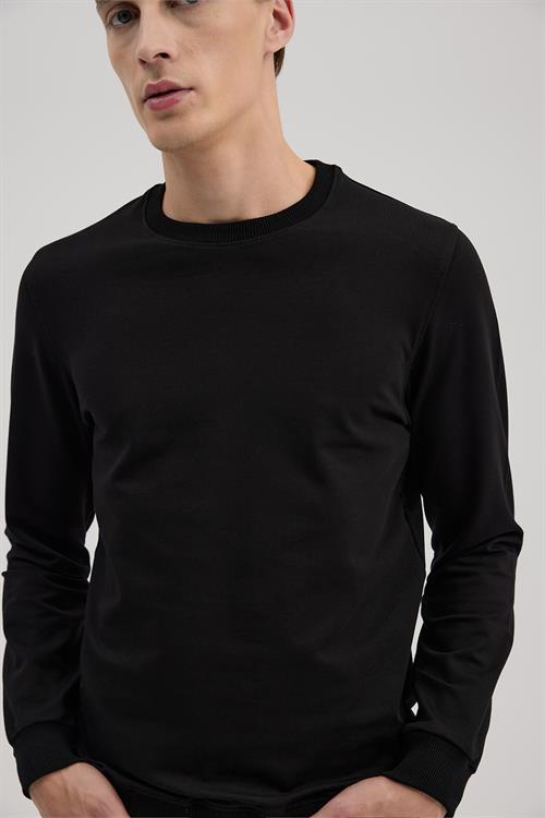 Siyah Slim Fit Bisiklet Yaka Basic Sweatshirt