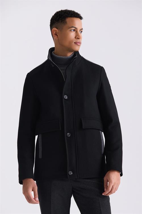 Siyah Regular Fit Hakim Yaka Yünlü Spor Kaban