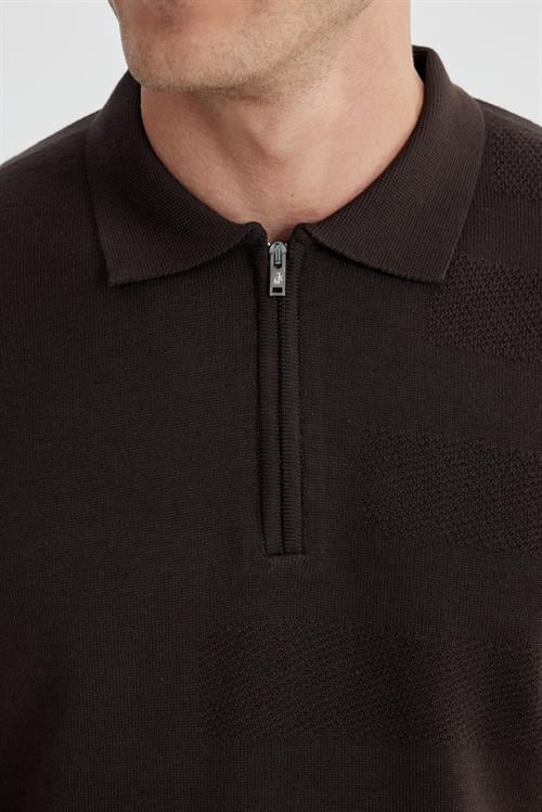 Kahve Slim Fit Pamuklu Desenli Fermuarlı Polo Yaka Triko Kazak