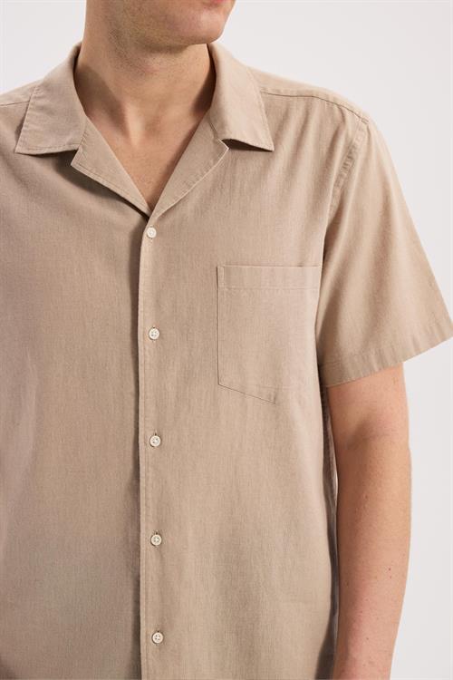 Bej Rahat Kalıp - Comfort Fit Gömlek Klasik Yaka