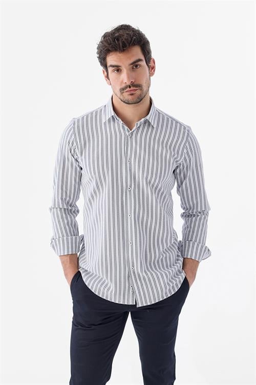 Rahat Kalıp - Comfort Fit Serili Gömlek-Jakamen  Klasik Yaka  Serili