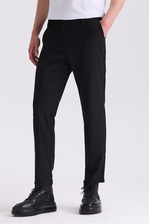 Siyah Slim Fit Cizgili Kanvas Pantolon