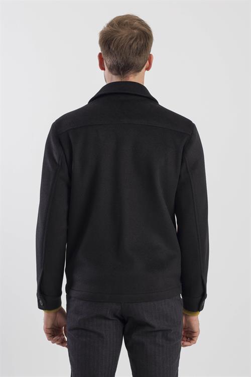 Siyah Comfort Fit Bebe Yaka Yünlü Mont