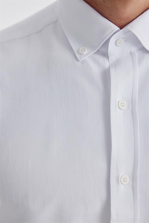 Beyaz Slim Fit Desenli Pamuklu Düğmeli Yaka Gömlek 