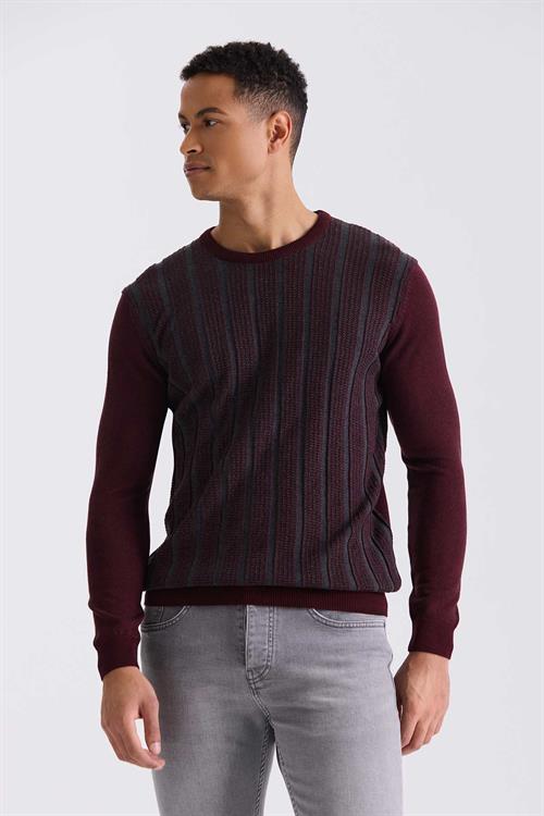 Bordo Slim Fit Bisiklet Yaka Çizgi Desenli Triko Kazak