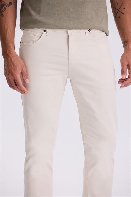 Taş Comfort Fit Kanvas Spor Pantolon