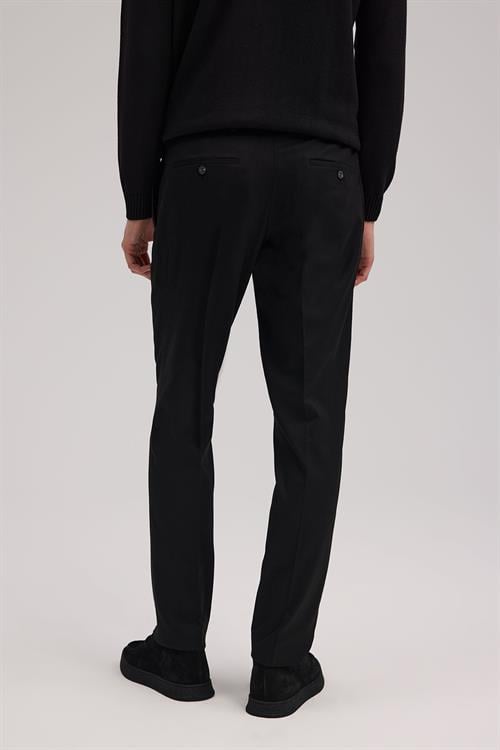 Siyah Klasik Kalıp - Regular Fit Pantolon Yan Cep