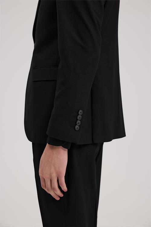 Siyah Slim Fit Kırlangıç Yaka Yelekli Takım Elbise