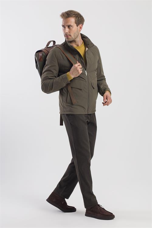 Haki Comfort Fit Dik Yaka Spor Mont