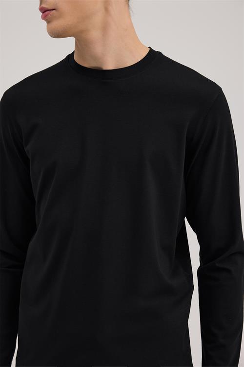 Siyah Dar Kalıp - Slim Fit T-Shirt UZUN KOL