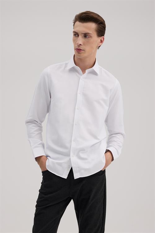 Beyaz Rahat Kalıp - Comfort Fit Gömlek Klasik Yaka