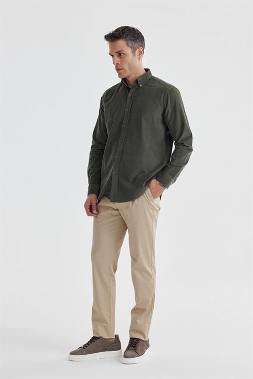 Yeşil Comfort Fit Düğmeli Yaka %100 Pamuklu Kadife Gömlek