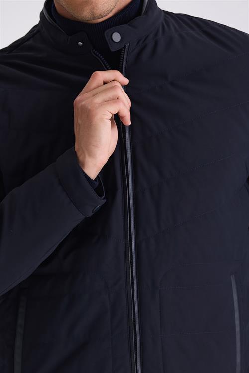 Lacivert Comfort Fit Dik Yaka Önü Fermuarlı Mevsimlik Mont