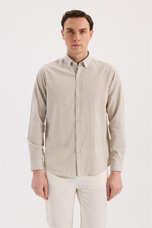 Bej Comfort Fit  Düğmeli Yaka Pamuklu Gömlek