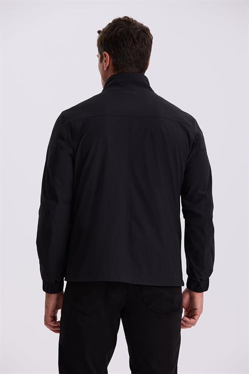 Siyah Comfort Fit Dik Yaka Mevsimlik Mont