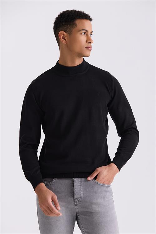 Siyah Slim Fit Yarım Balıkçı Triko Kazak