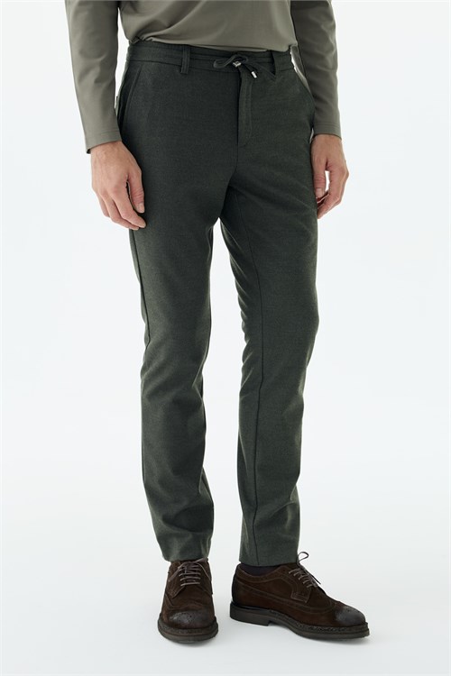 Siyah Comfort Fit Beli Lastikli Yan Cep Jogger Pantolon