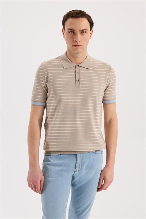 Bej Dar Kalıp - Slim Fit T-Shirt Polo Düğmeli