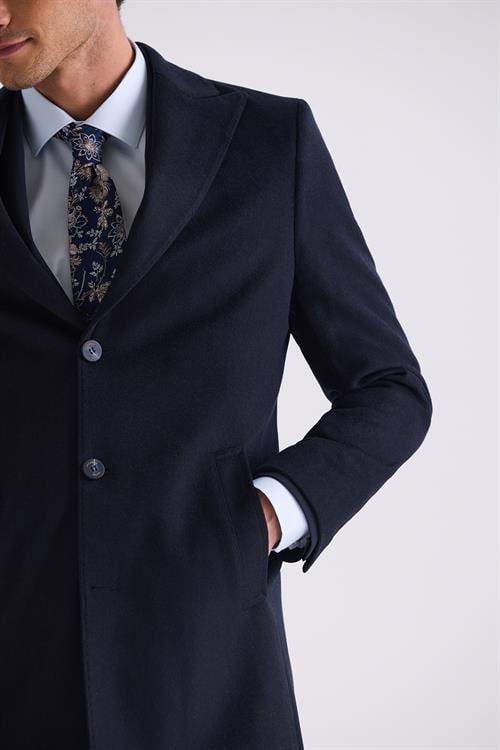 Koyu Lacivert Comfort Fit Sivri Yaka Balık Sırtı Desenli Yünlü Kaşe Kaban