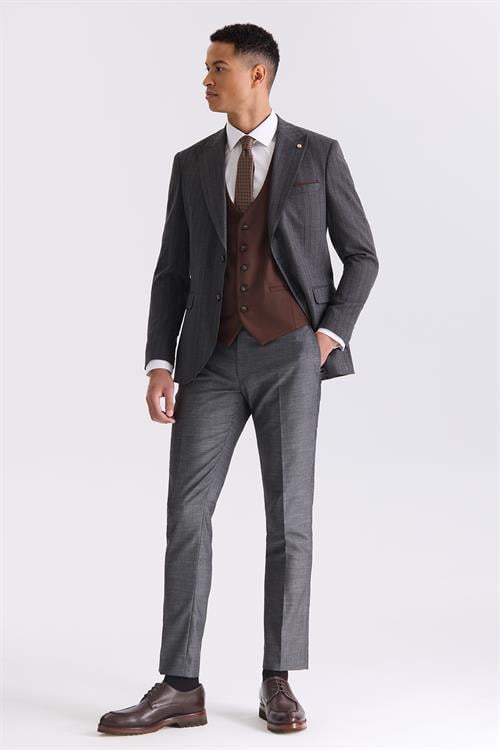 Antrasit Slim Fit Sivri Yaka Çizgili Kombinli Yelekli Takım Elbise